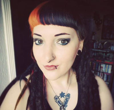 Speciale Halloween: look spettrali con Manic Panic. Idee per costumi e colori da urlo